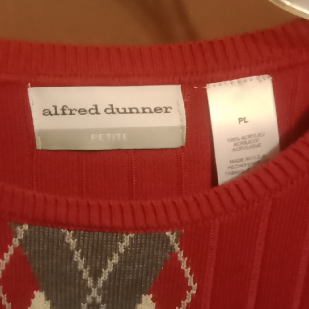 Sweater - Picture 2 of 2